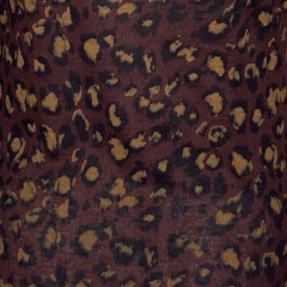 Free People Shirt Womens Medium Purple Cheetah Print Turtleneck Ruched Edgy Rock - Picture 6 of 7